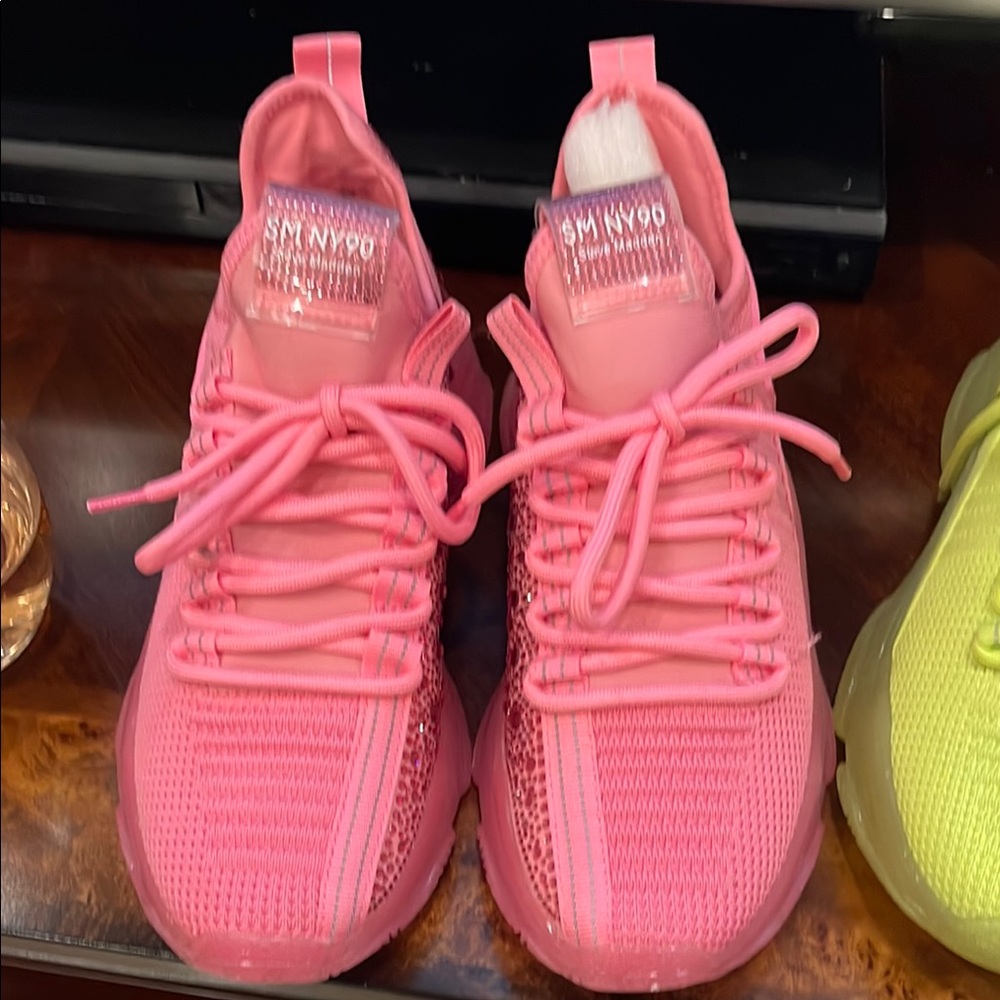 SM NY99 Pink Sneakers